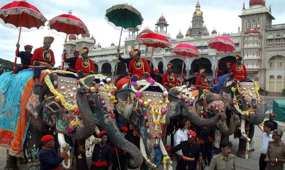 Delight South Indian tour packages 